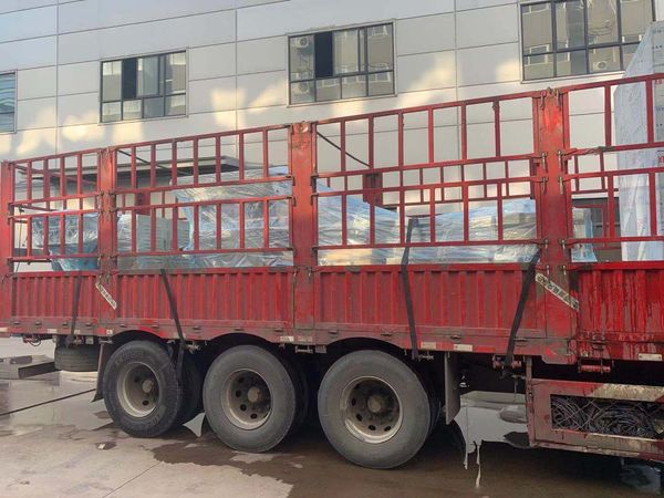 發(fā)往冀州的紗布折疊機(jī)，包裝機(jī)和環(huán)氧乙烷滅菌柜-邦恩