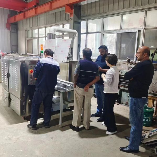 對我們的紗布折疊機(jī)贊不絕口）